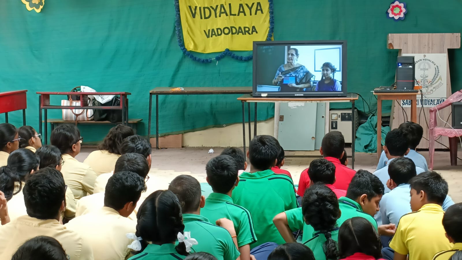 students watching live telecast of akhil bhartiy siksha samagam 2023 on 29th july saturdayy