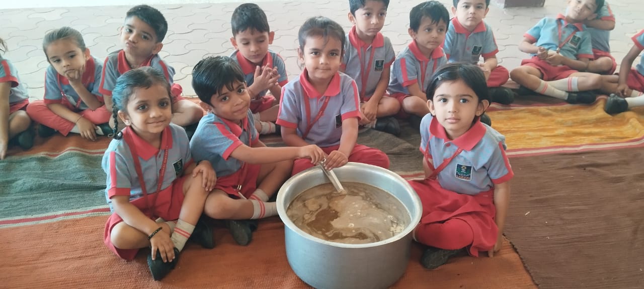 LEMON JUICE MAKING - PLAY GROUP